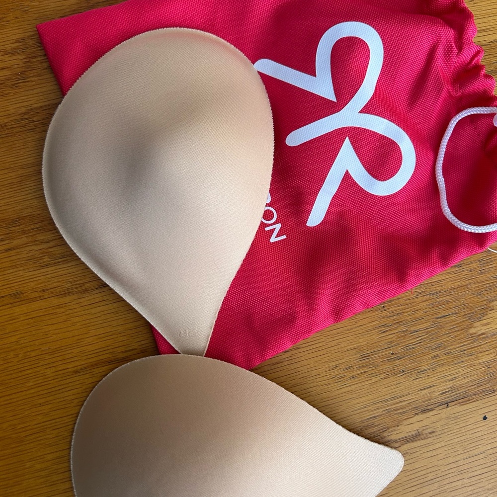 Ruby Ribbon Dew Drop Petals with Red Bag